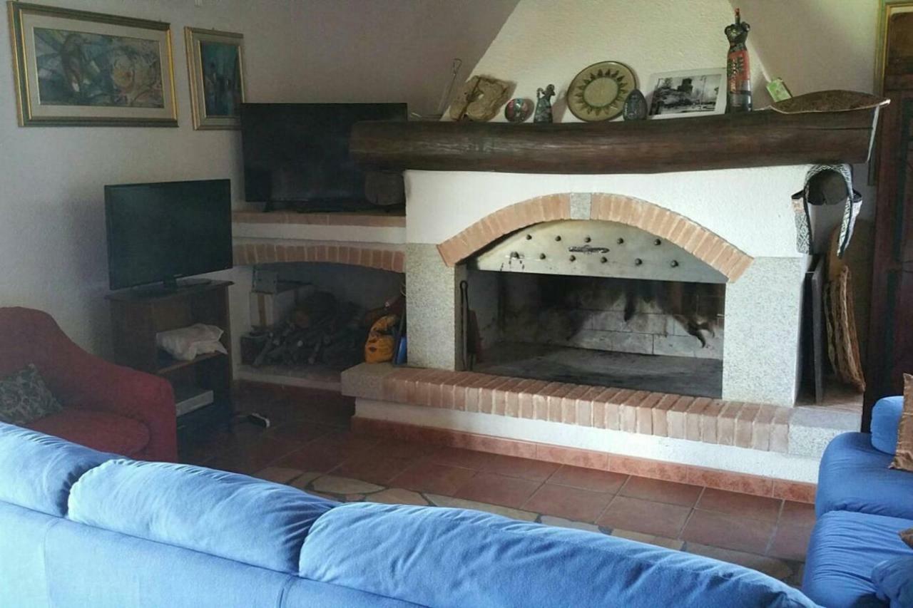 Affittacamere Luti Massama Δωμάτιο φωτογραφία